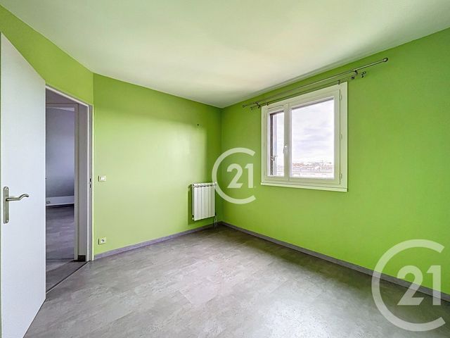 Appartement Duplex à louer - 4 pièces - 91,01 m2 - Nanterre - 92 - ILE-DE-FRANCE