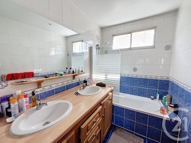 Maison à louer - 7 pièces - 159,35 m2 - Nanterre - 92 - ILE-DE-FRANCE