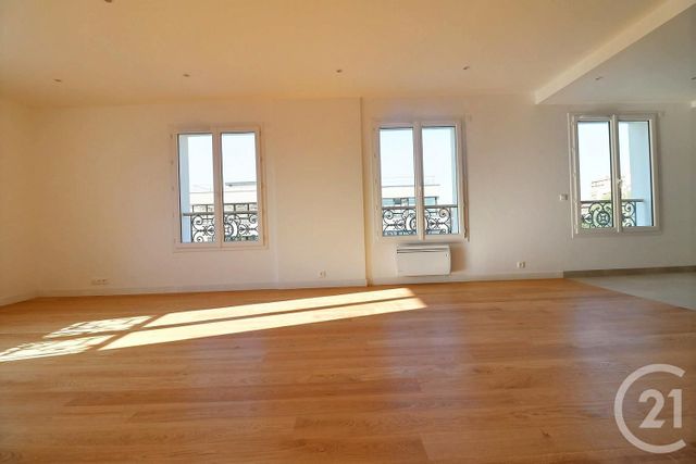 Appartement F4 &agrave; louer - 4 pi&egrave;ces - 99 m2 - Rueil Malmaison - 92 - ILE-DE-FRANCE