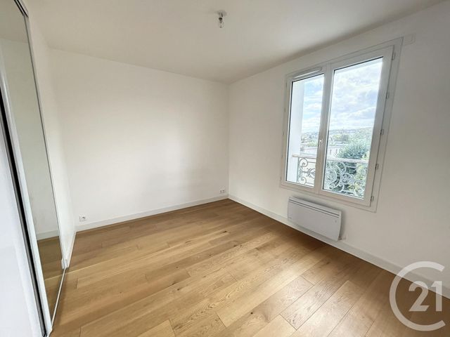 Appartement F4 &agrave; louer - 4 pi&egrave;ces - 99 m2 - Rueil Malmaison - 92 - ILE-DE-FRANCE