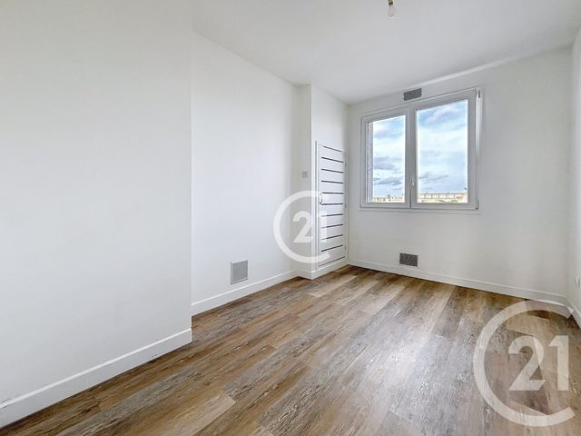 Appartement F3 &agrave; louer - 3 pi&egrave;ces - 52,24 m2 - Courbevoie - 92 - ILE-DE-FRANCE