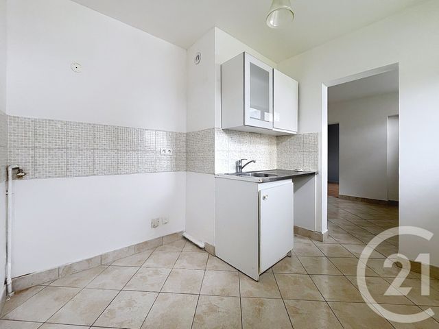 Appartement Studio &agrave; louer - 2 pi&egrave;ces - 33,50 m2 - Nanterre - 92 - ILE-DE-FRANCE