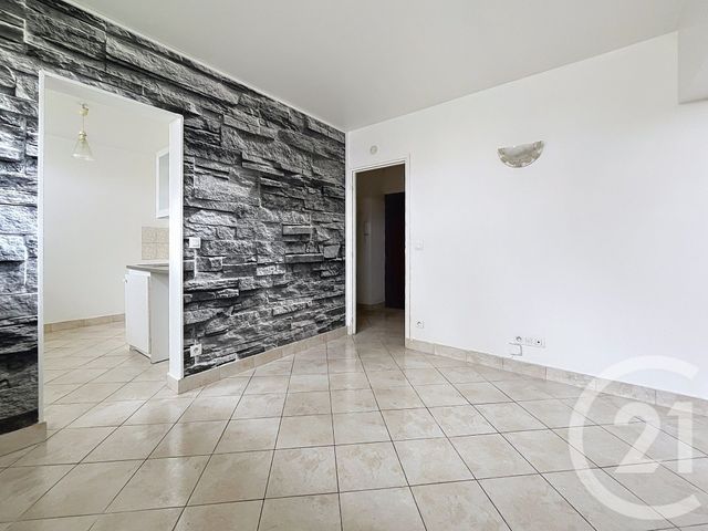 Appartement Studio &agrave; louer - 2 pi&egrave;ces - 33,50 m2 - Nanterre - 92 - ILE-DE-FRANCE
