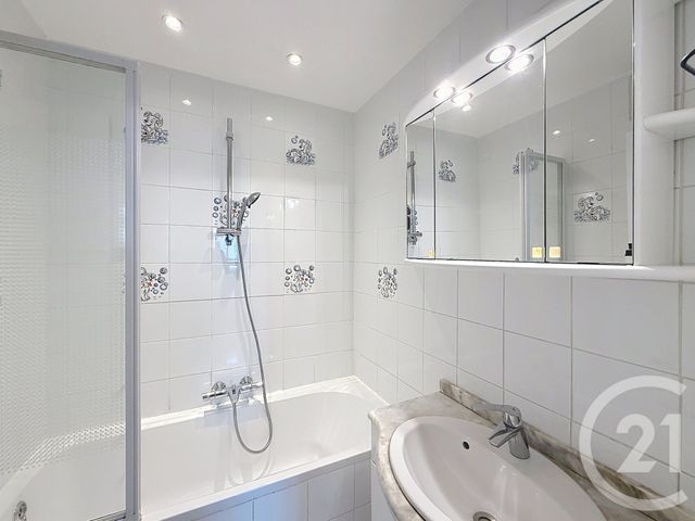 Appartement F3 &agrave; vendre - 3 pi&egrave;ces - 68,40 m2 - Nanterre - 92 - ILE-DE-FRANCE