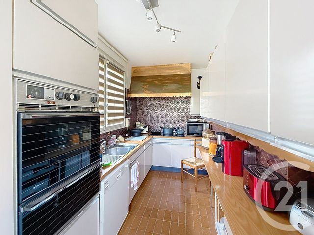 Appartement &agrave; vendre - 6 pi&egrave;ces - 130,45 m2 - Rueil Malmaison - 92 - ILE-DE-FRANCE