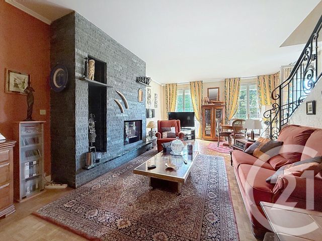 Appartement &agrave; vendre - 6 pi&egrave;ces - 130,45 m2 - Rueil Malmaison - 92 - ILE-DE-FRANCE