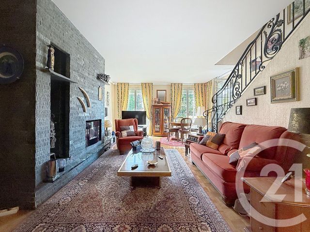 Appartement &agrave; vendre - 6 pi&egrave;ces - 130,45 m2 - Rueil Malmaison - 92 - ILE-DE-FRANCE