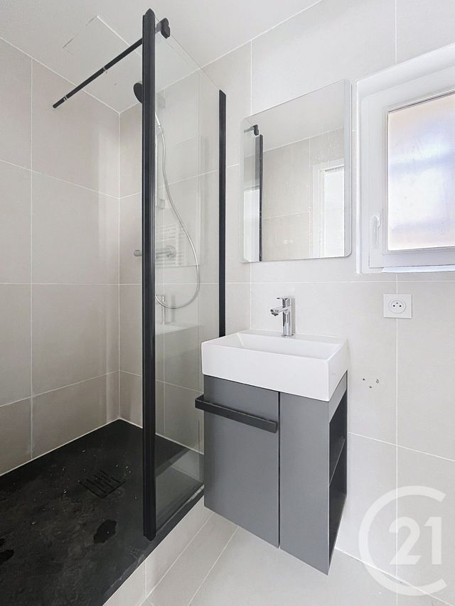 Appartement F2 &agrave; louer - 2 pi&egrave;ces - 27,79 m2 - Nanterre - 92 - ILE-DE-FRANCE