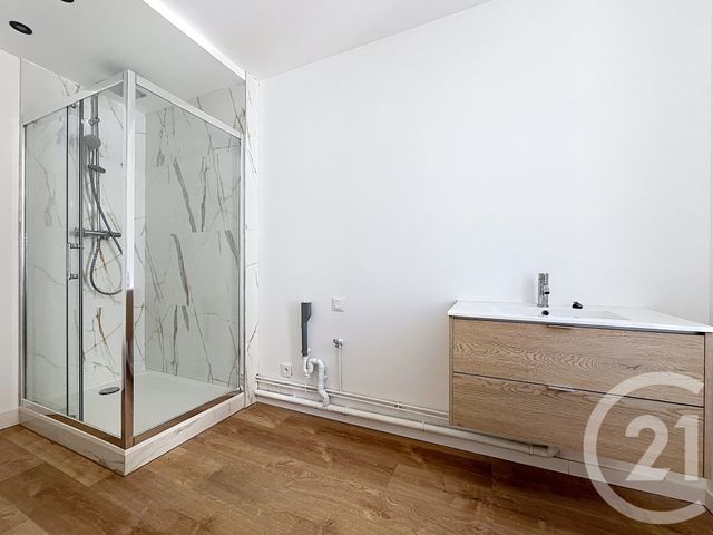 Appartement F2 &agrave; louer - 2 pi&egrave;ces - 40 m2 - Nanterre - 92 - ILE-DE-FRANCE