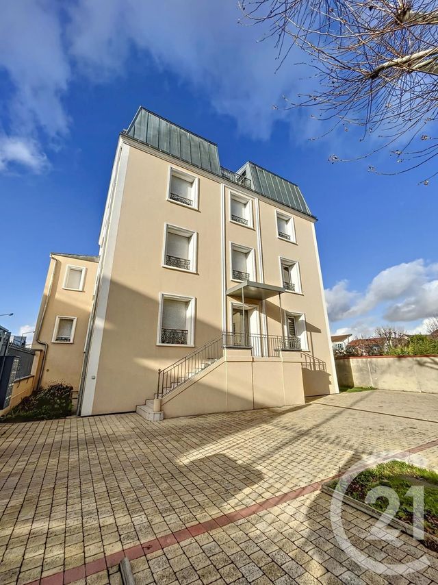 Appartement F3 &agrave; louer - 3 pi&egrave;ces - 58,30 m2 - Rueil Malmaison - 92 - ILE-DE-FRANCE
