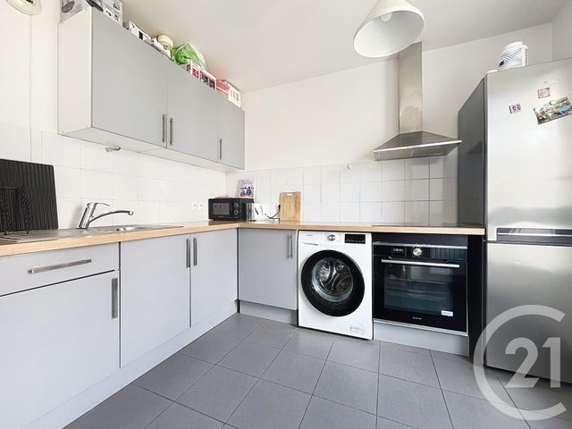 Appartement F3 &agrave; louer - 3 pi&egrave;ces - 61,90 m2 - Nanterre - 92 - ILE-DE-FRANCE