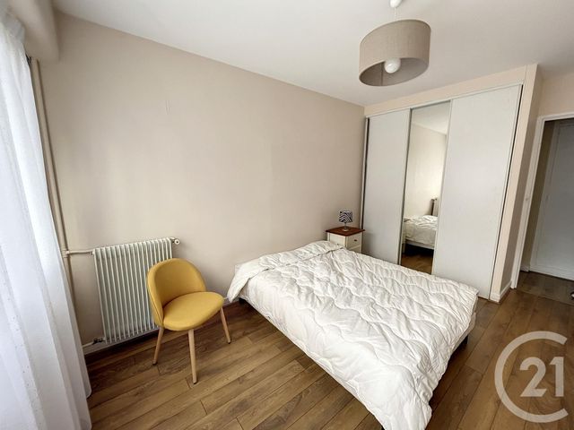 Appartement F2 &agrave; louer - 2 pi&egrave;ces - 49,73 m2 - Rueil Malmaison - 92 - ILE-DE-FRANCE