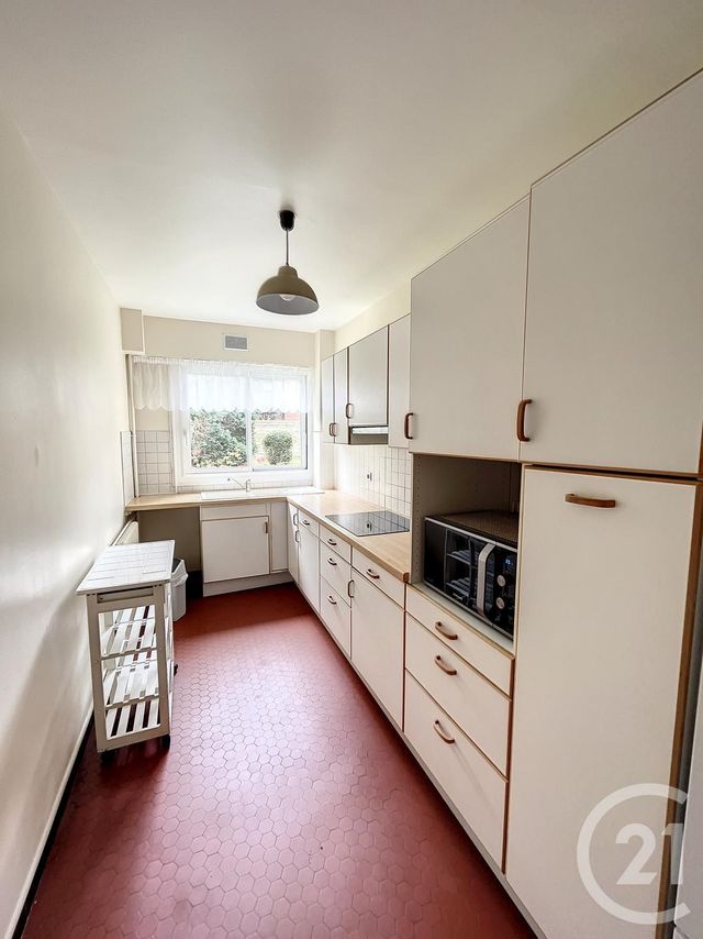Appartement F2 &agrave; louer - 2 pi&egrave;ces - 49,73 m2 - Rueil Malmaison - 92 - ILE-DE-FRANCE