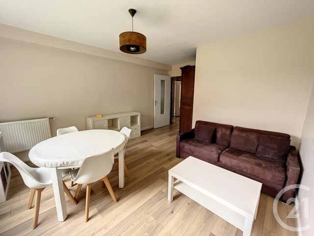 Appartement F2 &agrave; louer - 2 pi&egrave;ces - 49,73 m2 - Rueil Malmaison - 92 - ILE-DE-FRANCE