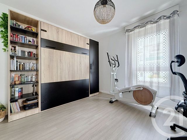 Appartement &agrave; vendre - 4 pi&egrave;ces - 80,22 m2 - Nanterre - 92 - ILE-DE-FRANCE