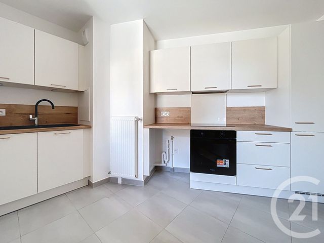 Appartement F3 &agrave; louer - 3 pi&egrave;ces - 64,36 m2 - Nanterre - 92 - ILE-DE-FRANCE
