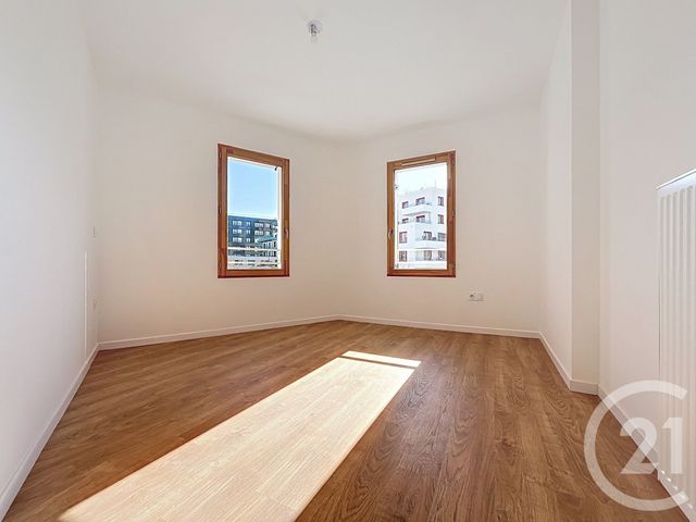 Appartement F3 &agrave; louer - 3 pi&egrave;ces - 64,36 m2 - Nanterre - 92 - ILE-DE-FRANCE