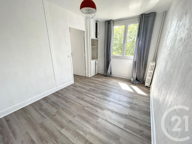 Appartement F3 &agrave; louer - 3 pi&egrave;ces - 45,72 m2 - Nanterre - 92 - ILE-DE-FRANCE