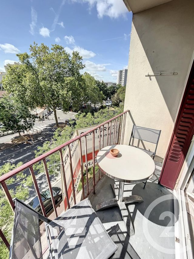 Appartement F3 &agrave; louer - 3 pi&egrave;ces - 45,72 m2 - Nanterre - 92 - ILE-DE-FRANCE