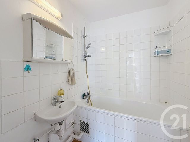 Appartement &agrave; vendre - 3 pi&egrave;ces - 45 m2 - Nanterre - 92 - ILE-DE-FRANCE