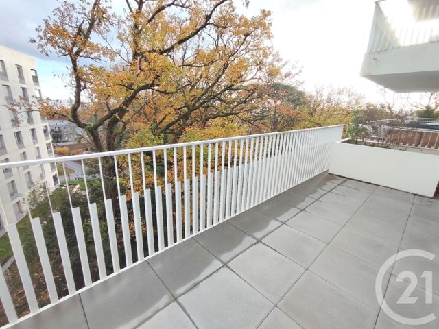 Appartement T3 à louer - 3 pièces - 61,60 m2 - St Herblain - 44 - PAYS-DE-LOIRE