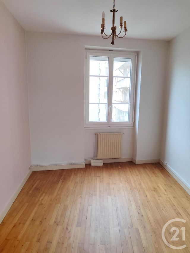 Appartement T4 &agrave; louer - 4 pi&egrave;ces - 94 m2 - Nantes - 44 - PAYS-DE-LOIRE