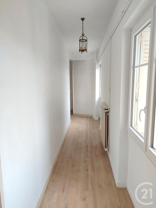 Appartement T4 &agrave; louer - 4 pi&egrave;ces - 94 m2 - Nantes - 44 - PAYS-DE-LOIRE