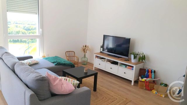 Appartement T3 &agrave; louer - 3 pi&egrave;ces - 62,80 m2 - St Herblain - 44 - PAYS-DE-LOIRE
