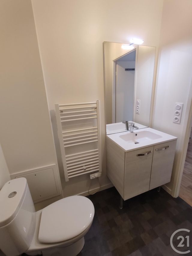 Appartement T2 &agrave; louer - 2 pi&egrave;ces - 44,45 m2 - Bouguenais - 44 - PAYS-DE-LOIRE