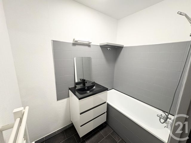 Appartement T2 &agrave; louer - 2 pi&egrave;ces - 45 m2 - Nantes - 44 - PAYS-DE-LOIRE
