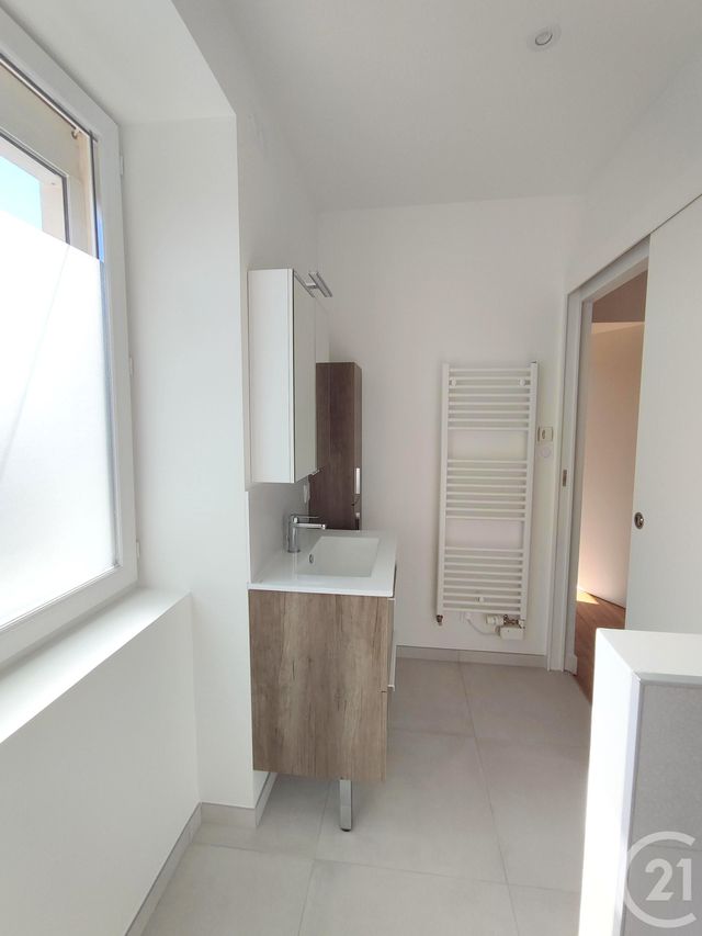Maison &agrave; louer - 4 pi&egrave;ces - 67 m2 - Nantes - 44 - PAYS-DE-LOIRE