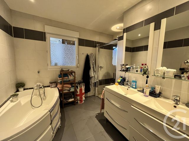 Maison à vendre - 6 pièces - 177 m2 - St Quentin - 02 - PICARDIE