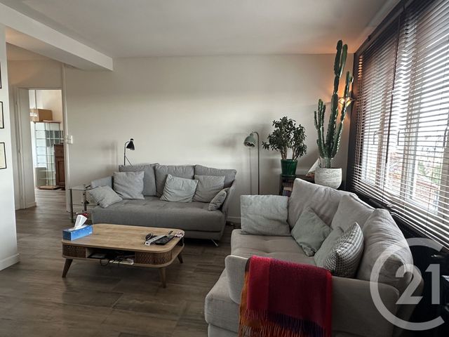 Appartement F3 à vendre - 4 pièces - 75 m2 - St Quentin - 02 - PICARDIE