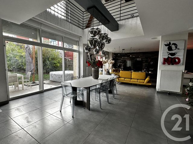 Maison à vendre - 7 pièces - 220 m2 - St Quentin - 02 - PICARDIE