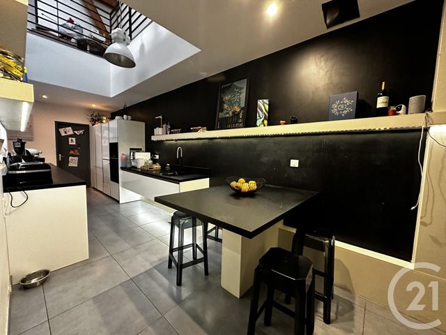 Maison à vendre - 7 pièces - 220 m2 - St Quentin - 02 - PICARDIE