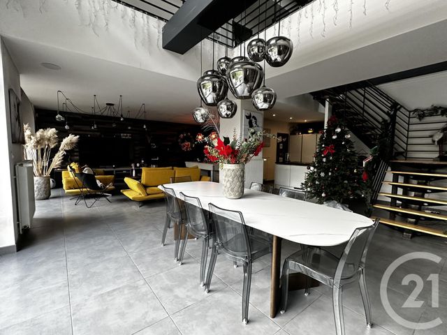 Maison à vendre - 7 pièces - 220 m2 - St Quentin - 02 - PICARDIE