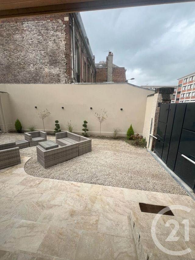 Maison à vendre - 7 pièces - 210 m2 - St Quentin - 02 - PICARDIE