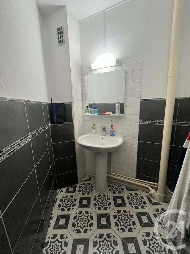 Appartement à vendre - 4 pièces - 93,50 m2 - St Quentin - 02 - PICARDIE