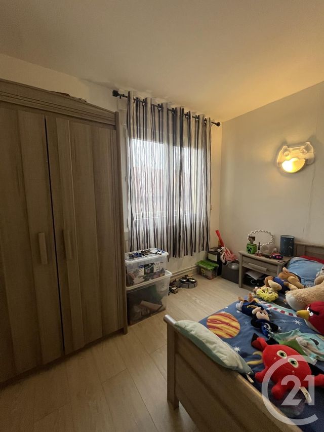 Appartement à vendre - 4 pièces - 93,50 m2 - St Quentin - 02 - PICARDIE