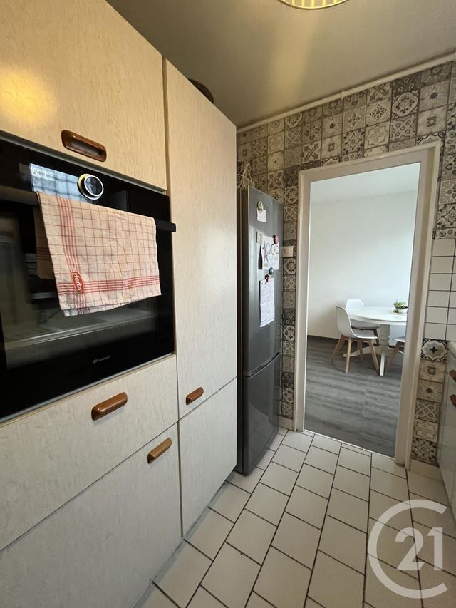 Appartement à vendre - 4 pièces - 93,50 m2 - St Quentin - 02 - PICARDIE