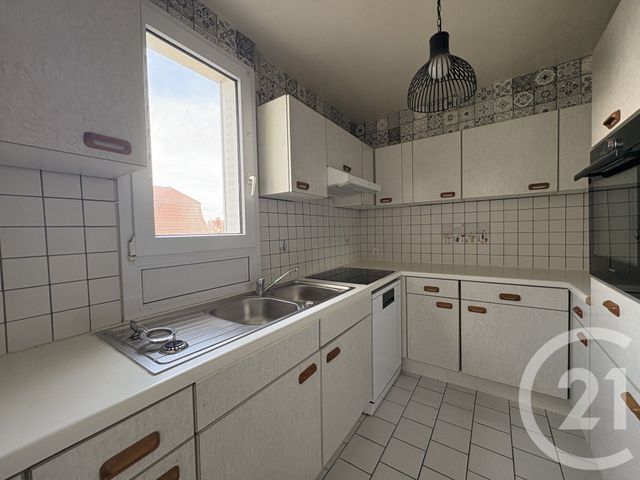 Appartement &agrave; vendre - 4 pi&egrave;ces - 93,50 m2 - St Quentin - 02 - PICARDIE