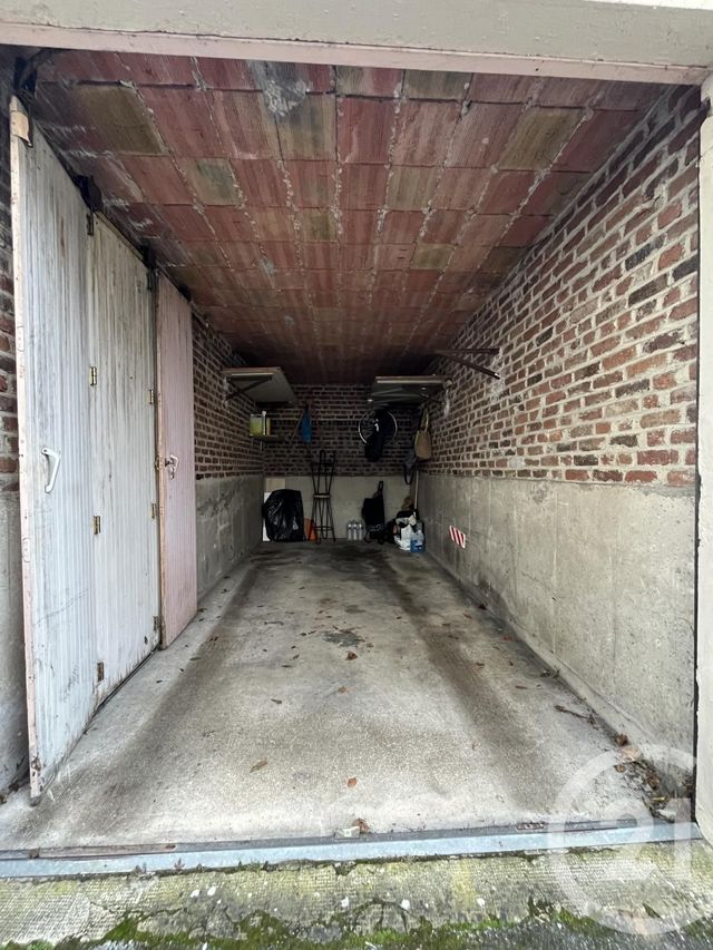 Parking à vendre - 13,70 m2 - St Quentin - 02 - PICARDIE