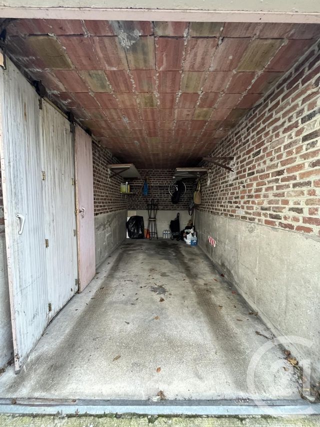 Parking à vendre - 13,70 m2 - St Quentin - 02 - PICARDIE