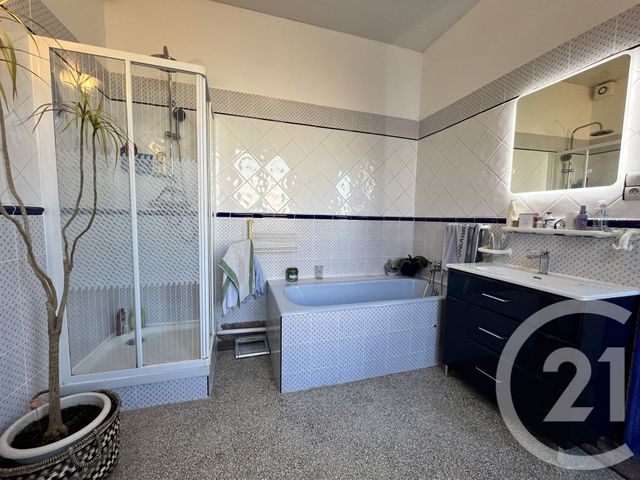 Maison à vendre - 8 pièces - 218,71 m2 - St Quentin - 02 - PICARDIE