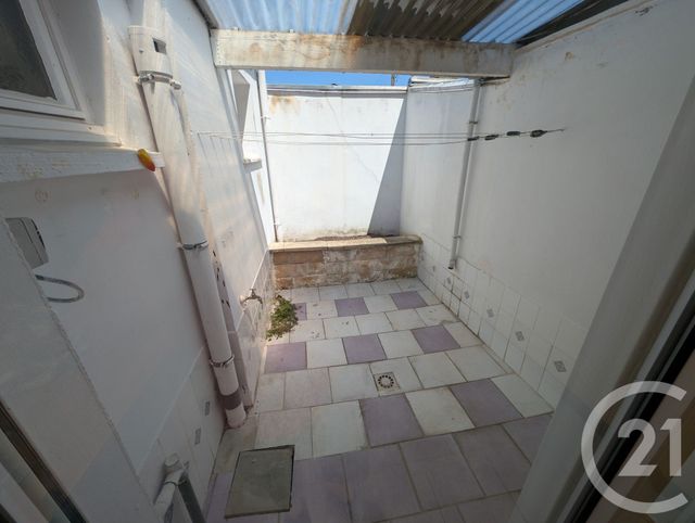 Maison à louer - 4 pièces - 65 m2 - St Quentin - 02 - PICARDIE