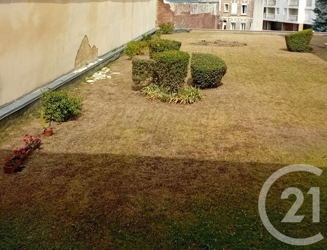 Appartement F4 à vendre - 5 pièces - 100,10 m2 - St Quentin - 02 - PICARDIE