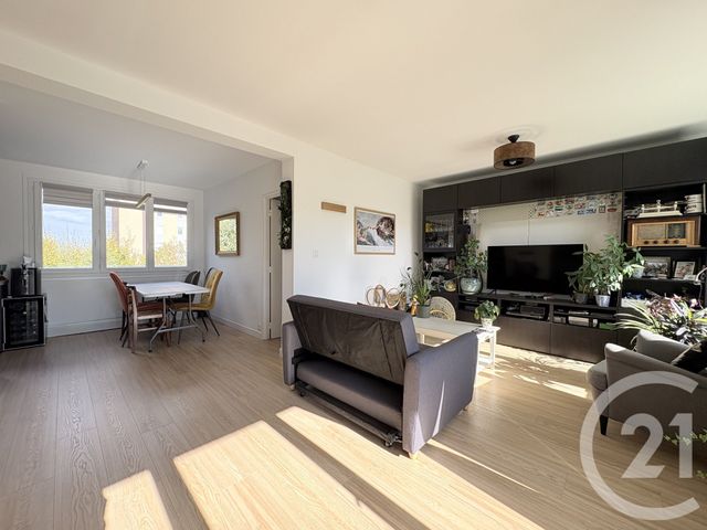 Appartement T3 à vendre - 3 pièces - 65,32 m2 - St Quentin - 02 - PICARDIE