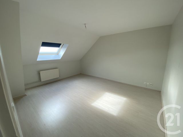 Appartement Duplex &agrave; louer - 4 pi&egrave;ces - 99,24 m2 - St Quentin - 02 - PICARDIE