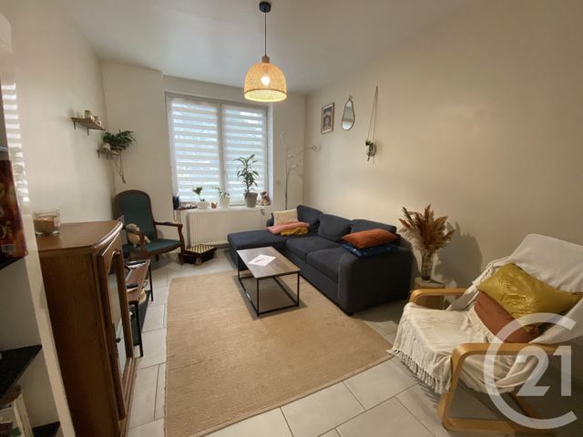 Maison à louer - 4 pièces - 81,95 m2 - Neuville St Amand - 02 - PICARDIE