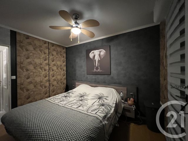 Appartement F4 &agrave; vendre - 6 pi&egrave;ces - 101,59 m2 - St Quentin - 02 - PICARDIE